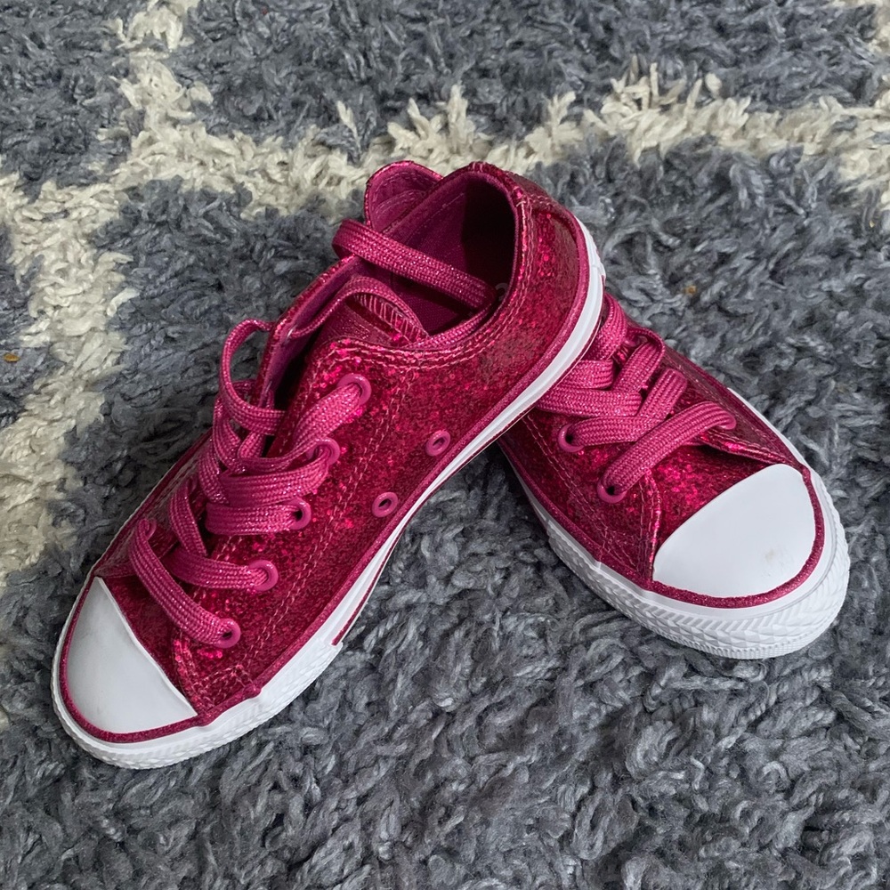 Glitter converse